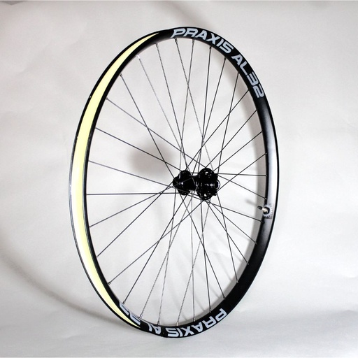 [PS-WMD-AL32-28-01] RUEDA DELANTERA ARO PRAXIS AL32 29" CON MAZA BITEX MTF 15x100mm (28H)